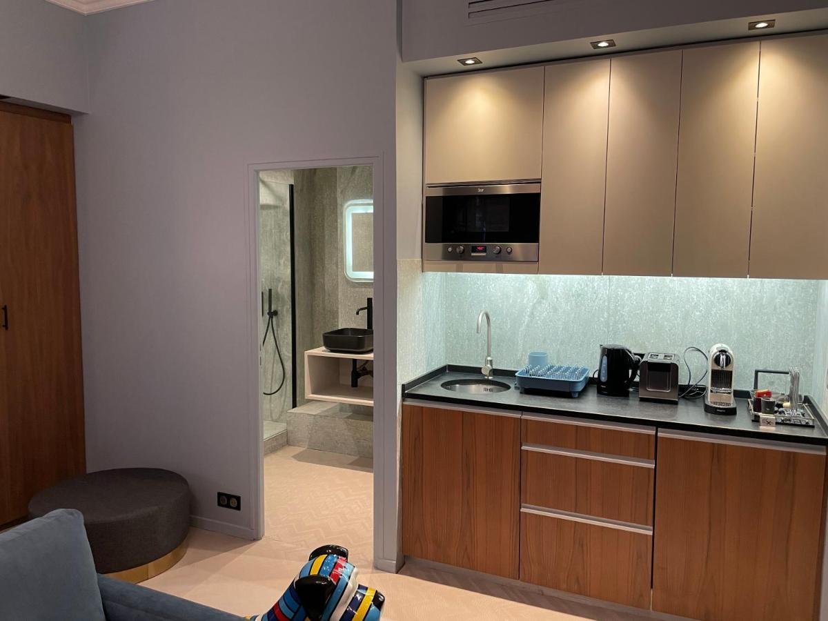 Hotel 33 Marbeuf Paris Bagian luar foto