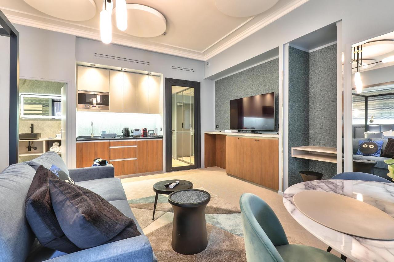 Hotel 33 Marbeuf Paris Bagian luar foto