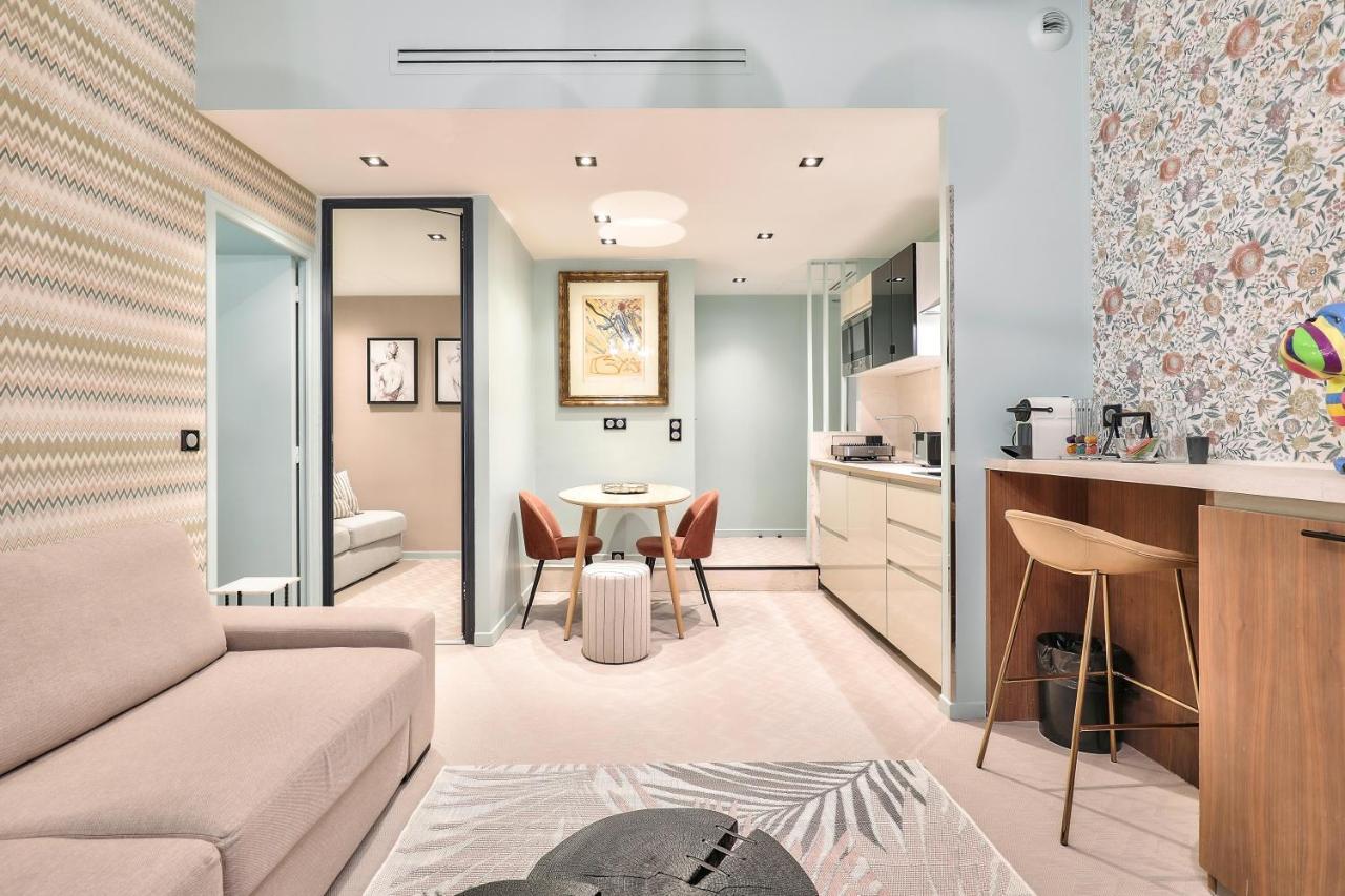 Hotel 33 Marbeuf Paris Bagian luar foto