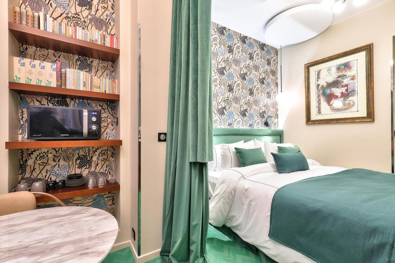 Hotel 33 Marbeuf Paris Bagian luar foto