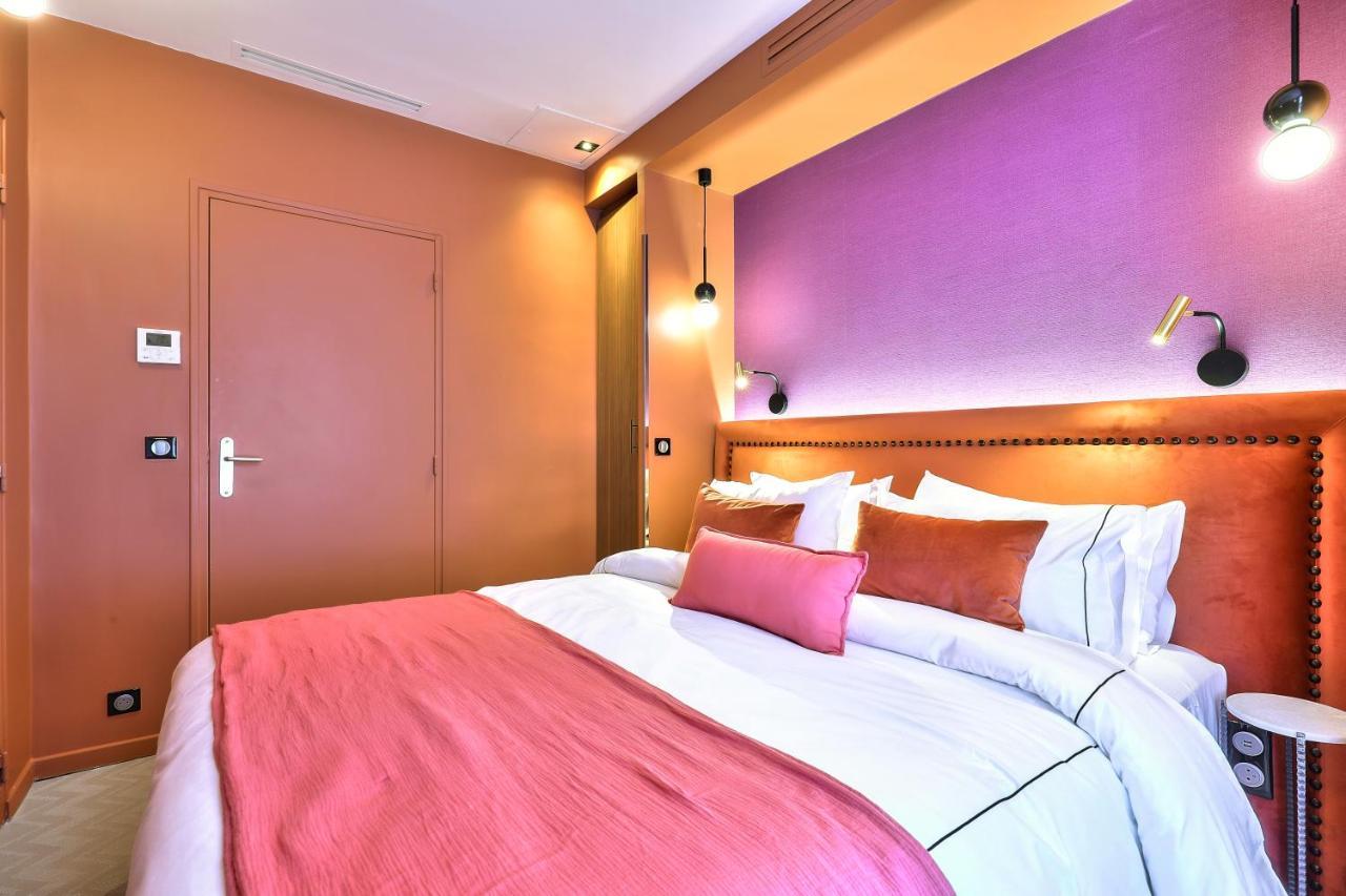 Hotel 33 Marbeuf Paris Bagian luar foto