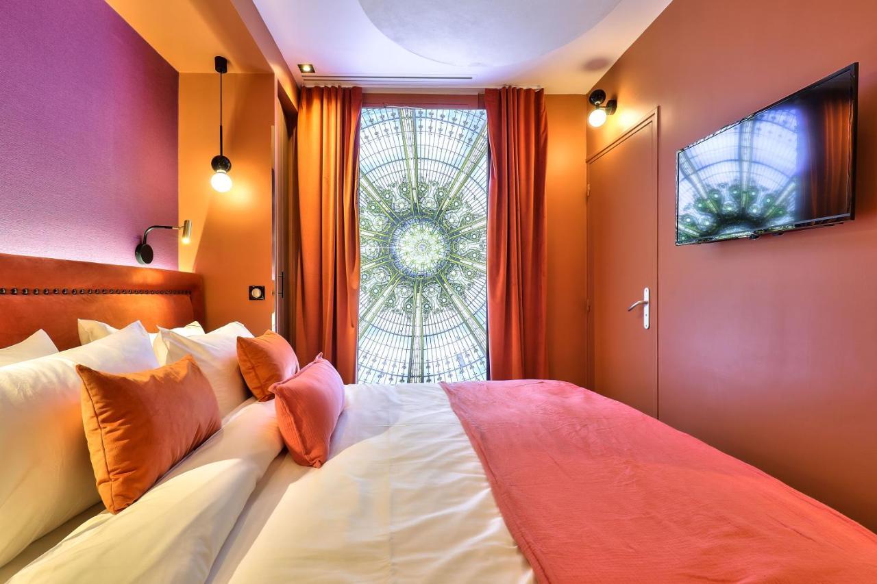 Hotel 33 Marbeuf Paris Bagian luar foto