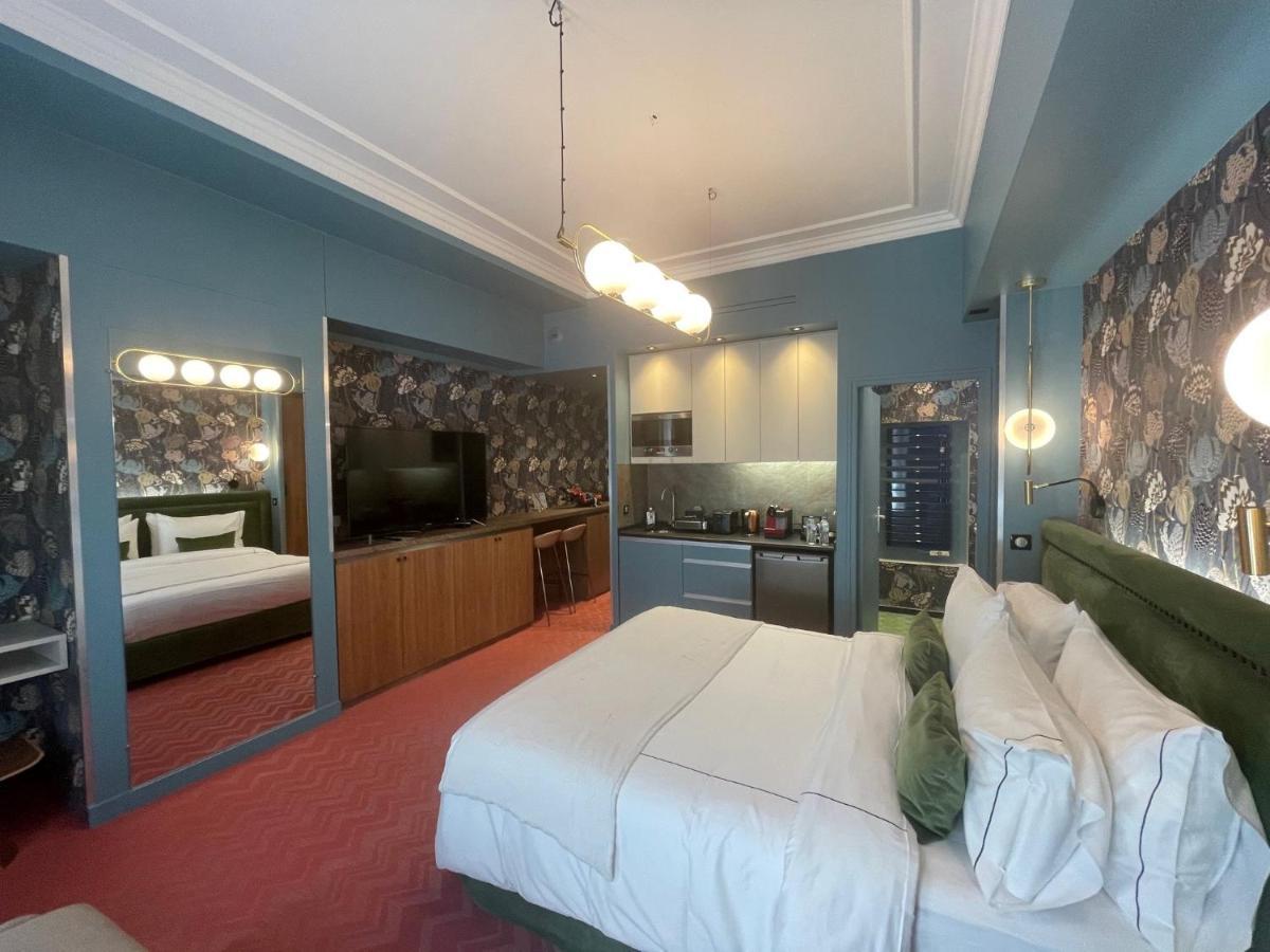 Hotel 33 Marbeuf Paris Bagian luar foto