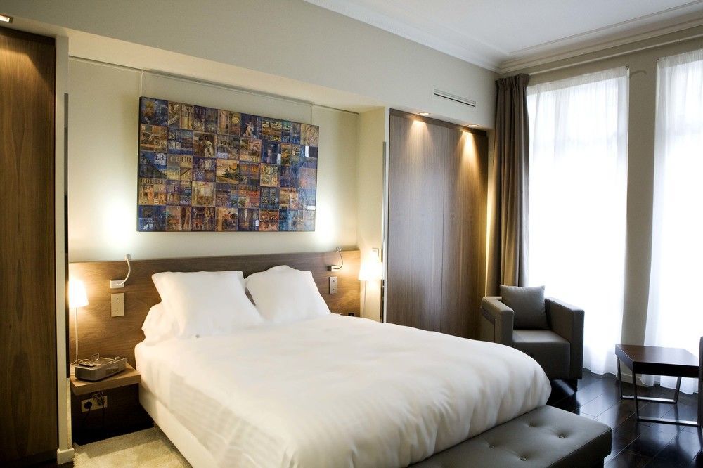 Hotel 33 Marbeuf Paris Bagian luar foto